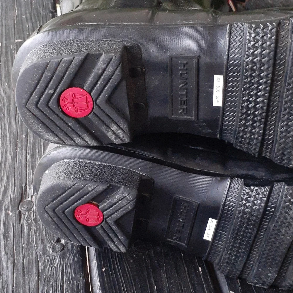 HUNTER RAIN BOOTS - Picture 7 of 13